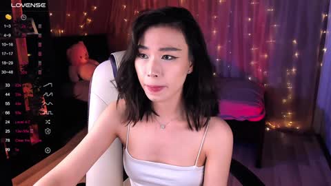 Snapshot of sensualily chatting on December 29, 2024, 9:20 pm Kiki online show from December 29, 2024, 9:20 pm