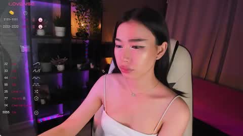 Snapshot of sensualily chatting on September 12, 2025, 3:56 pm Kiki online show from September 12, 2025, 3:56 pm