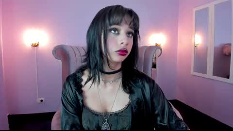Snapshot of seren_bleck chatting on February 14, 2025, 2:50 am Seren Follow me online show from February 14, 2025, 2:50 am