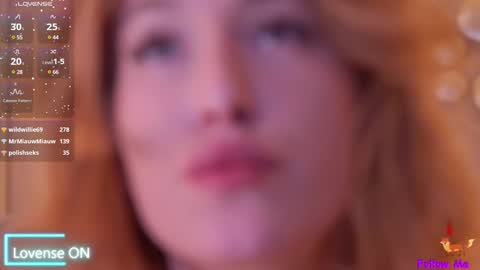 Snapshot of serena_bennet chatting on January 17, 2025, 11:51 pm Serena online show from January 17, 2025, 11:51 pm