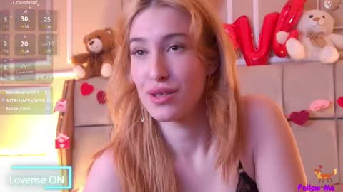 Snapshot of serena_bennet chatting on February 20, 2025, 2:51 am Serena online show from February 20, 2025, 2:51 am