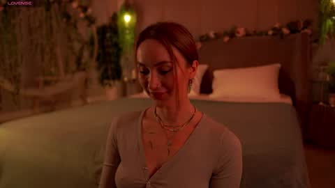 serena_waldarf online show from September 22, 2025, 6:21 pm