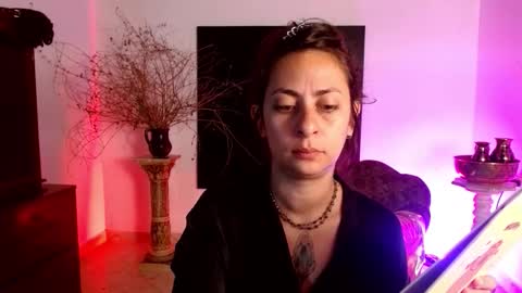 Snapshot of serena_xyz chatting on September 28, 2025, 4:56 pm Serena Xyz online show from September 28, 2025, 4:56 pm