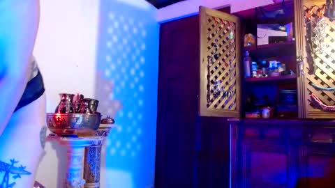 Serena Xyz online show from November 3, 2025, 5:47 pm