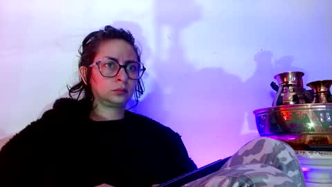 Serena Xyz online show from November 15, 2025, 5:27 am