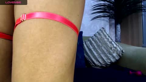 serenexx  your MILF online show from February 8, 2025, 7:04 am