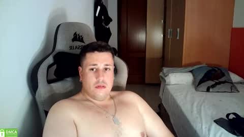 Snapshot of sergio95n chatting on September 18, 2025, 2:30 pm Pollos online show from September 18, 2025, 2:30 pm