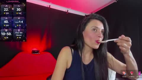 Snapshot of sesymilf chatting on September 27, 2025, 3:22 am LUCERO online show from September 27, 2025, 3:22 am