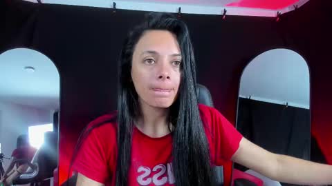 Snapshot of sesymilf chatting on October 26, 2025, 3:45 am LUCERO online show from October 26, 2025, 3:45 am