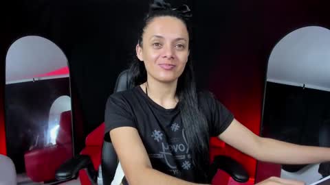 Snapshot of sesymilf chatting on November 7, 2025, 3:39 am LUCERO online show from November 7, 2025, 3:39 am