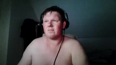 Snapshot of setcuna chatting on November 17, 2025, 9:31 pm setcuna online show from November 17, 2025, 9:31 pm