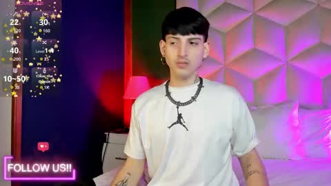 Snapshot of sett_and_gwen chatting on November 19, 2025, 3:50 am sett_and_gwen online show from November 19, 2025, 3:50 am