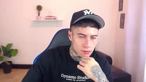 Thomas online show from November 21, 2025, 3:11 pm