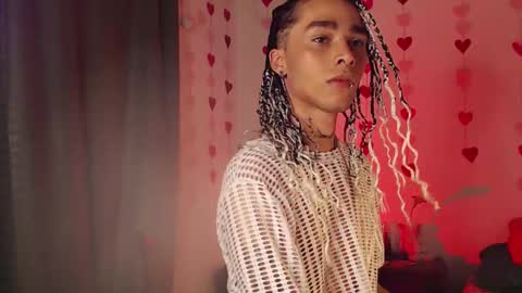 Snapshot of seven7xis chatting on February 23, 2025, 5:23 am Alexis online show from February 23, 2025, 5:23 am