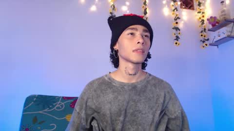 Snapshot of seven7xis chatting on March 12, 2025, 5:02 am Alexis online show from March 12, 2025, 5:02 am