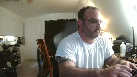 Snapshot of seveninchrichard chatting on February 26, 2025, 8:00 pm Seven online show from February 26, 2025, 8:00 pm