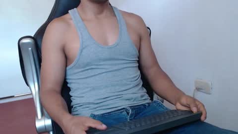 Snapshot of sexatlexx chatting on January 13, 2025, 2:11 pm arnold online show from January 13, 2025, 2:11 pm