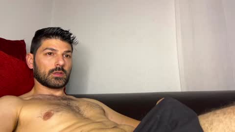 Lucenzo  online show from December 28, 2024, 5:25 pm