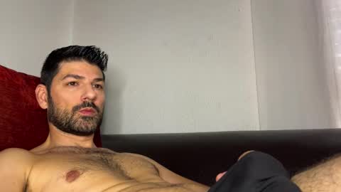 Lucenzo  online show from November 26, 2025, 10:05 am