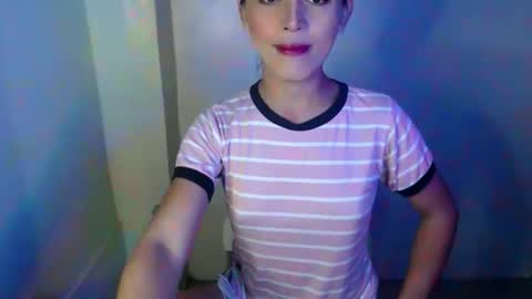 sexfuckeer online show from November 25, 2025, 7:14 pm