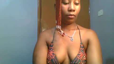 Snapshot of sexie_curvie chatting on February 16, 2025, 10:32 am Maggie online show from February 16, 2025, 10:32 am