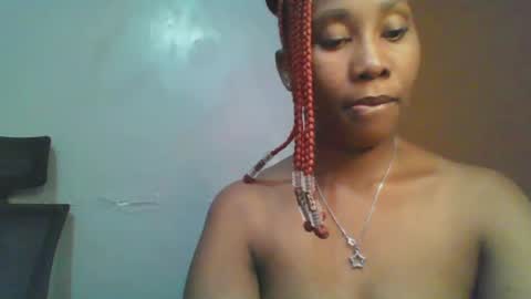 Snapshot of sexie_curvie chatting on February 20, 2025, 10:37 am Maggie online show from February 20, 2025, 10:37 am