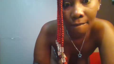 Snapshot of sexie_curvie chatting on February 26, 2025, 4:14 am Maggie online show from February 26, 2025, 4:14 am