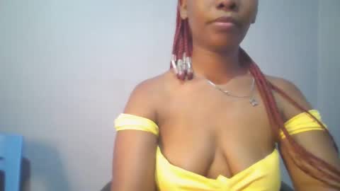 Snapshot of sexie_curvie chatting on March 8, 2025, 12:22 am Maggie online show from March 8, 2025, 12:22 am
