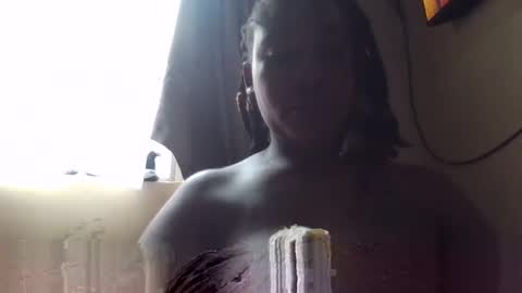 Snapshot of sexie_curvie chatting on October 26, 2025, 10:21 am Maggie online show from October 26, 2025, 10:21 am