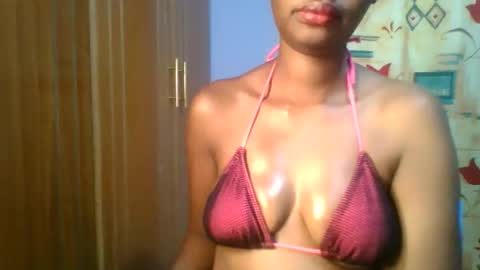 Snapshot of sexie_curvie chatting on December 3, 2025, 8:40 pm Maggie online show from December 3, 2025, 8:40 pm