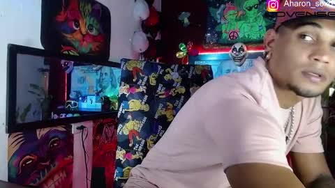 Aharon  ravelo online show from November 16, 2025, 5:57 am