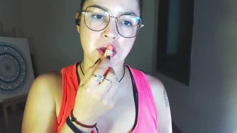 Snapshot of sexwwoman chatting on January 28, 2025, 11:28 pm CHIARA online show from January 28, 2025, 11:28 pm
