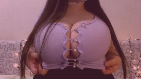 Julia online show from December 25, 2024, 11:11 am