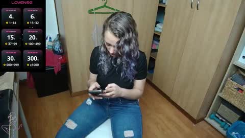 sexxxycrystali online show from September 10, 2025, 9:09 am