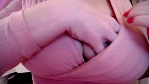 Snapshot of sexxxyprincess chatting on February 16, 2025, 5:37 am Princess online show from February 16, 2025, 5:37 am