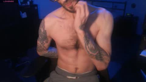 SiuL online show from October 29, 2025, 7:43 am