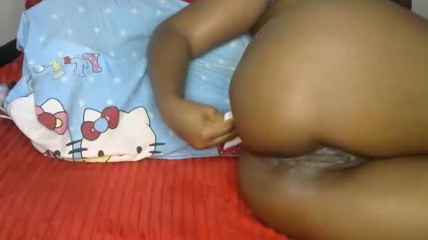 Snapshot of sexxy_bhaddie chatting on January 28, 2025, 3:36 am kisses online show from January 28, 2025, 3:36 am