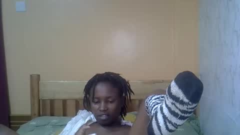 sexxyjey_ online show from October 21, 2025, 1:34 pm