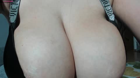 sexxymeriemm online show from February 3, 2025, 1:51 pm