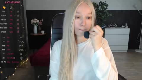 Snapshot of sexy_alexxia chatting on September 19, 2025, 11:33 am Alexia online show from September 19, 2025, 11:33 am