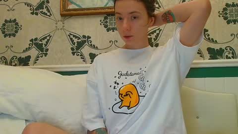 sexy_b0rsch online show from November 15, 2025, 9:06 am