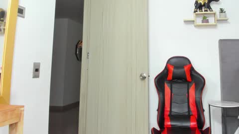 sexy blackman online show from January 16, 2025, 1:25 pm