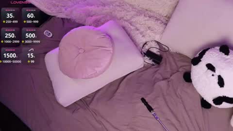 Snapshot of sexy_blonde_doll chatting on February 20, 2025, 10:59 pm Lina online show from February 20, 2025, 10:59 pm