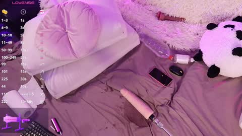 Snapshot of sexy_blonde_doll chatting on February 21, 2025, 5:13 am Lina online show from February 21, 2025, 5:13 am