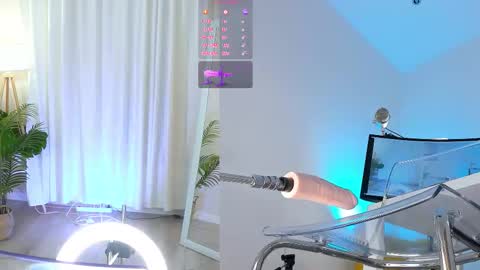 Snapshot of sexy_blonde_doll chatting on November 15, 2025, 11:54 pm Lina online show from November 15, 2025, 11:54 pm