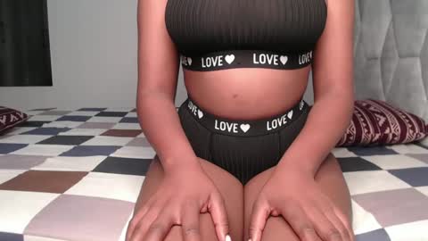 Snapshot of sexy_chocolata chatting on January 10, 2025, 2:35 am chocolata online show from January 10, 2025, 2:35 am
