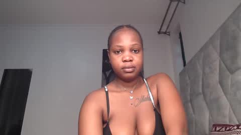 Snapshot of sexy_chocolata chatting on February 13, 2025, 4:17 pm chocolata online show from February 13, 2025, 4:17 pm
