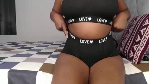 Snapshot of sexy_chocolata chatting on February 24, 2025, 10:15 am chocolata online show from February 24, 2025, 10:15 am