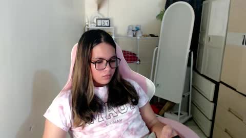 sexy_jasmin08 online show from November 1, 2025, 11:34 am