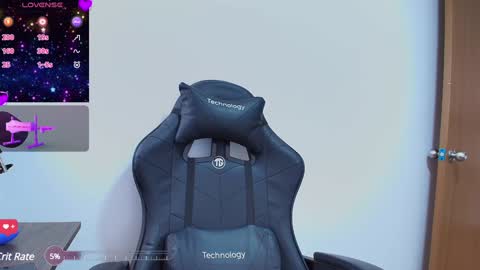 laura  online show from January 17, 2025, 7:05 pm